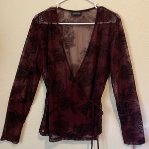 NEW YORK & COMPANY Wrap around floral top